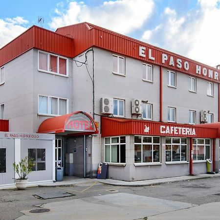 Hotel El Paso Honroso Hospital de Órbigo Buitenkant foto