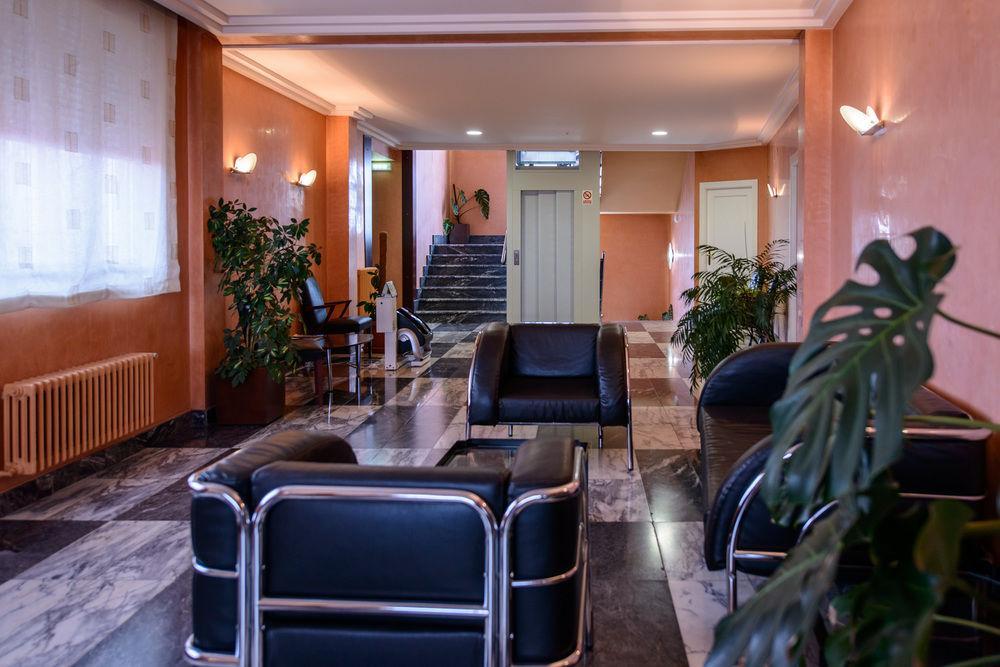Hotel El Paso Honroso Hospital de Órbigo Buitenkant foto